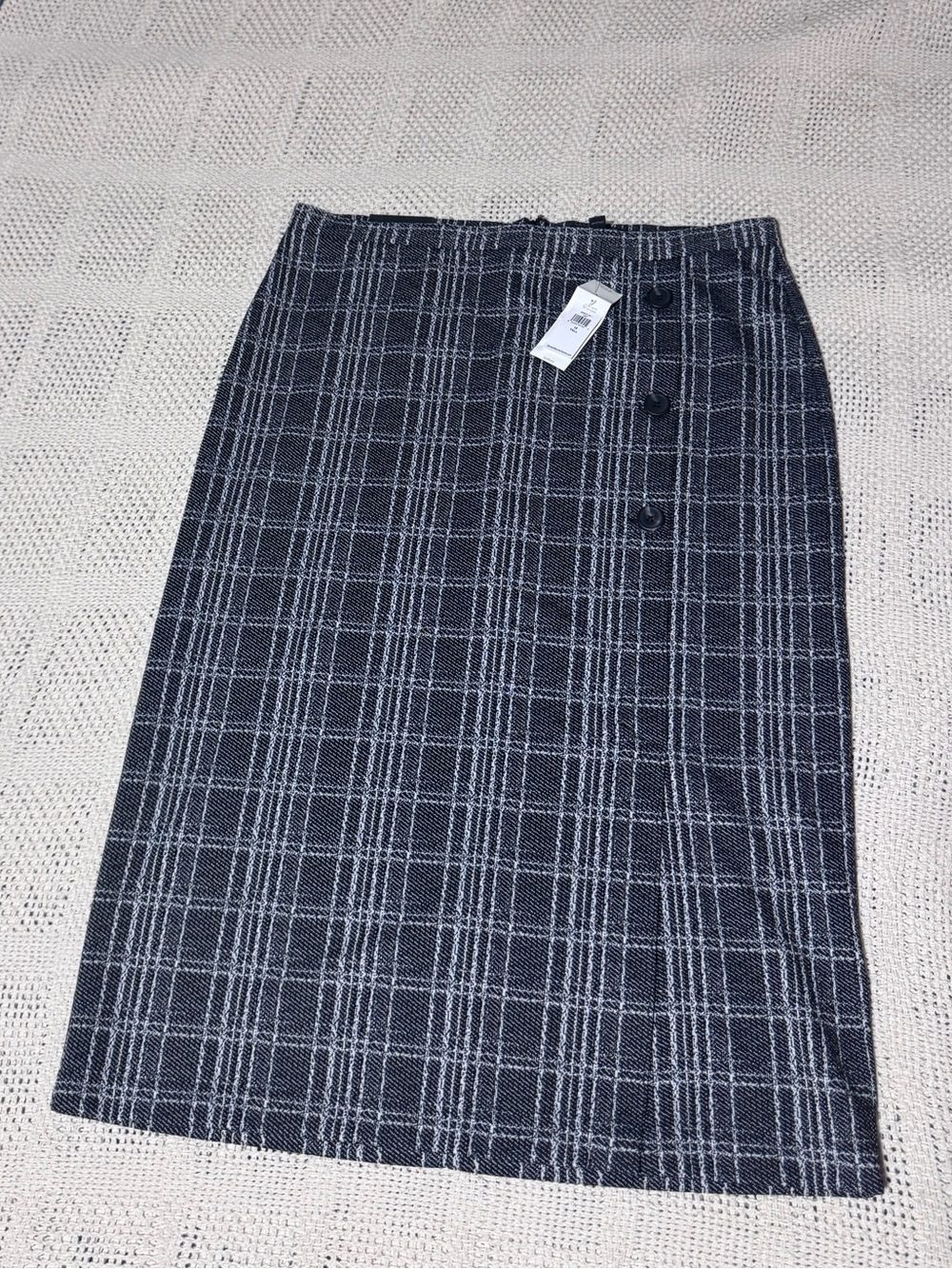 Banana Republic Factory black plaid pencil skirt: Size 12 Tall NWT